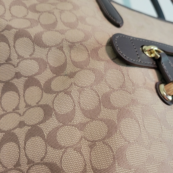 NEW Coach Taylor Tan Signature Tote Bag - Picture 3 of 8